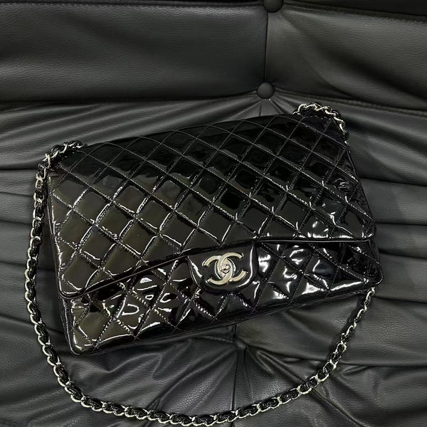 Pre-owned Chanel Classic Flap Crossbody Jumbo Patent