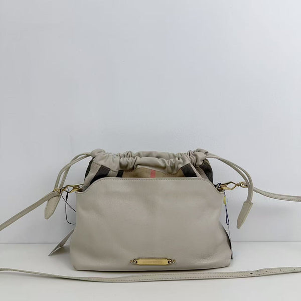 Pre-owned Burberry White Calfskin Draw String Crossbody