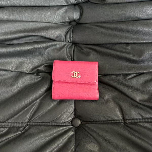Pre-owned Chanel Hot Pink Caviar Card Holder