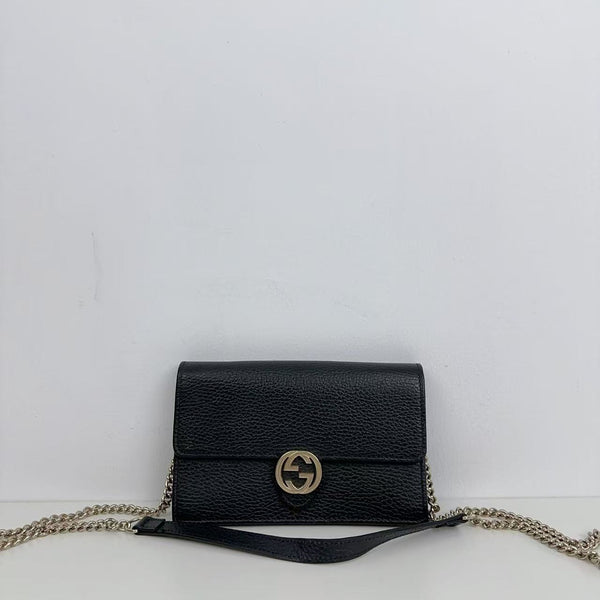Pre-owned Gucci Interlocking GG Grainy Textured Calfskin Crossbody