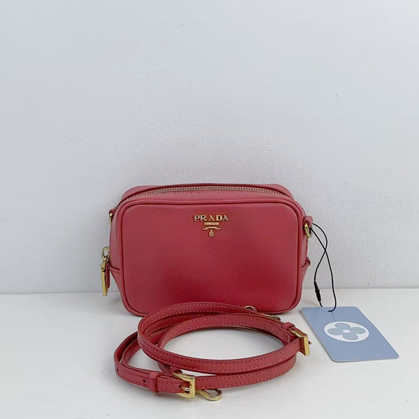 Pre-owned Prada Pink Calfskin Camera Crossbody