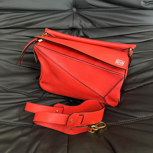 Pre-owned Loewe Puzzle Calfskin Medium