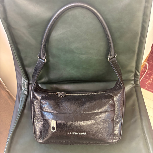 Pre-owned Balenciaga Waxy Calfskin Underarm Chic