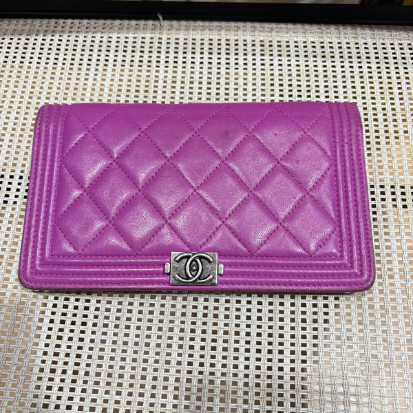 Pre-owned Chanel Purple Calfskin Long Wallet