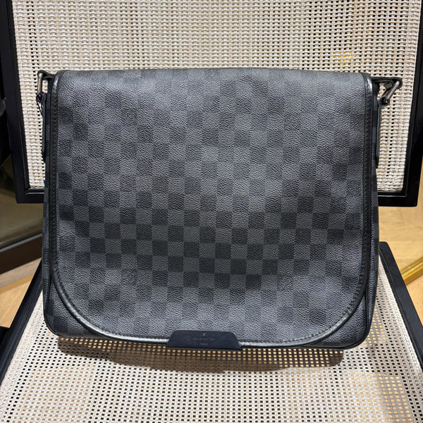 Pre-owned Louis Vuitton Damier Graffiate Unisex Crossbody