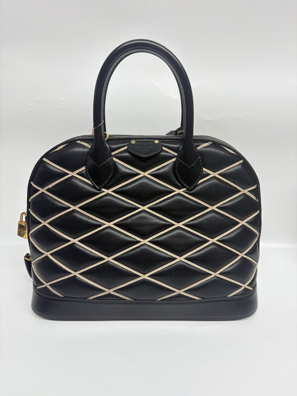 Pre-owned Louis Vuitton Alma BB Lambskin Classic Handbag