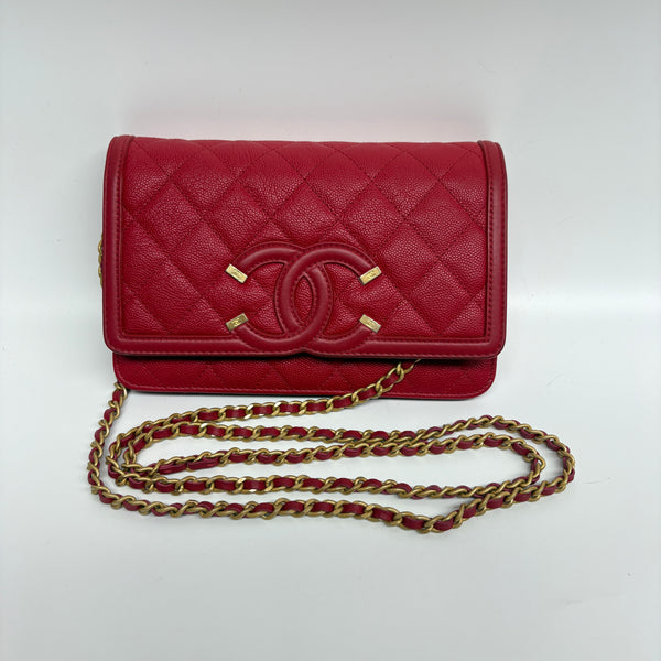 Pre-owned Chanel Red Calfskin Caviar WOC