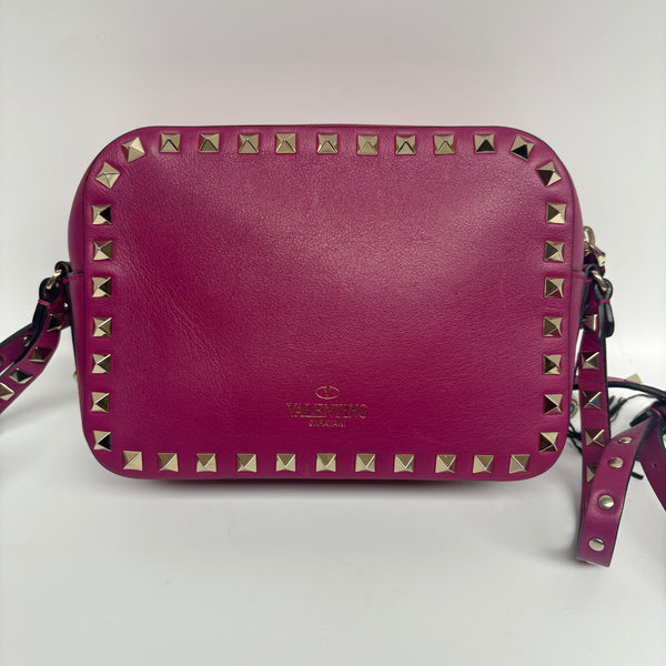 Pre-owned Valentino Pink Rockstuds Camera Calfskin