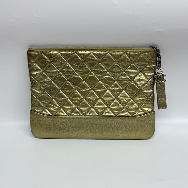 Pre-owned Chanel Gabrielle Golden Calfskin Clutch