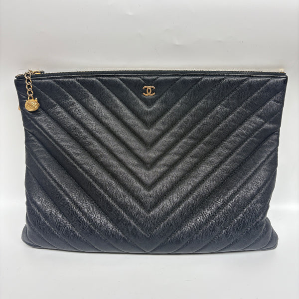 Pre-owned Chanel Classic Flap Caviar Pouch Limited Zipper