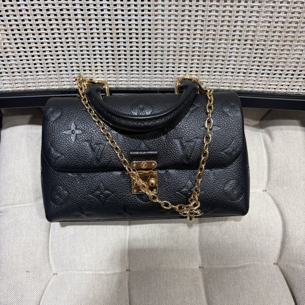 Pre-owned Louis Vuitton Madeleine Black Calfskin Crossbody