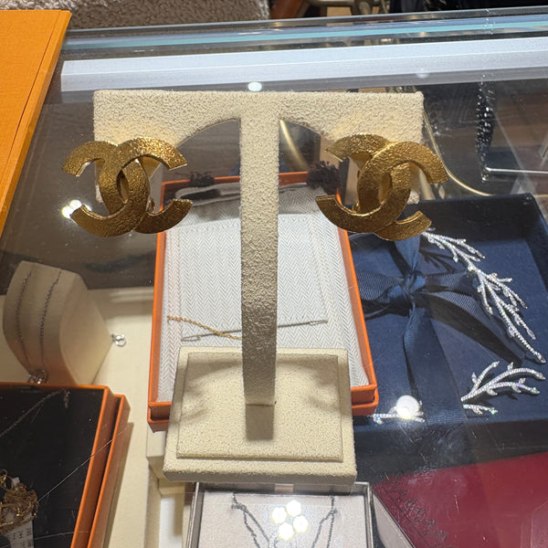 Pre-owned Chanel Vintage Earings Classic Logo