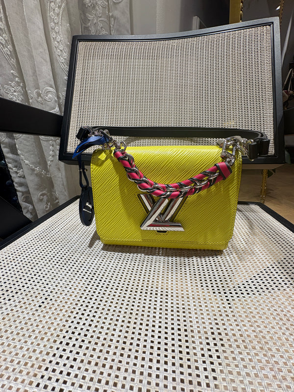 Pre-owned Louis Vuitton Twist Yellow EPI Limited