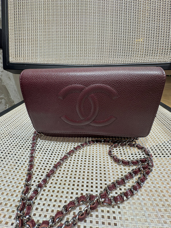 Pre-owned Chanel Burgundy Calfskin Crossbody WOC