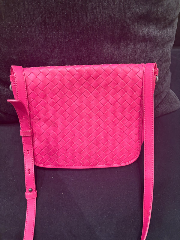 Pre-owned Bottega Venata Hot Pink Calfskin Leather