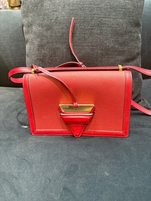 Pre-owned Loewe Red Calfskin Crossbody