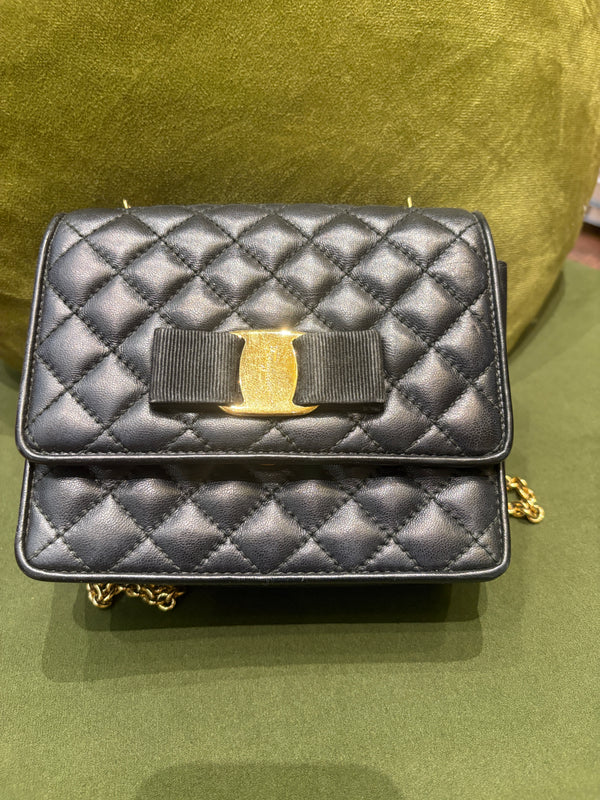 Pre-owned Ferragamo Black Calfskin Quilted Crossbody