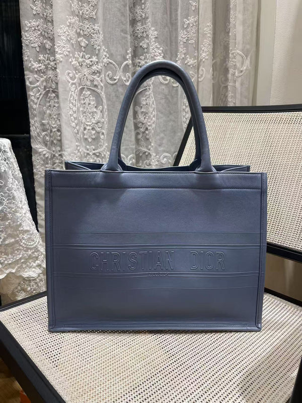Pre-owned Christian Dior BookTote All Leather Classic MM