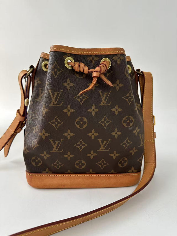 Pre-owned Louis Vuitton Neo Bucket Monogram MM