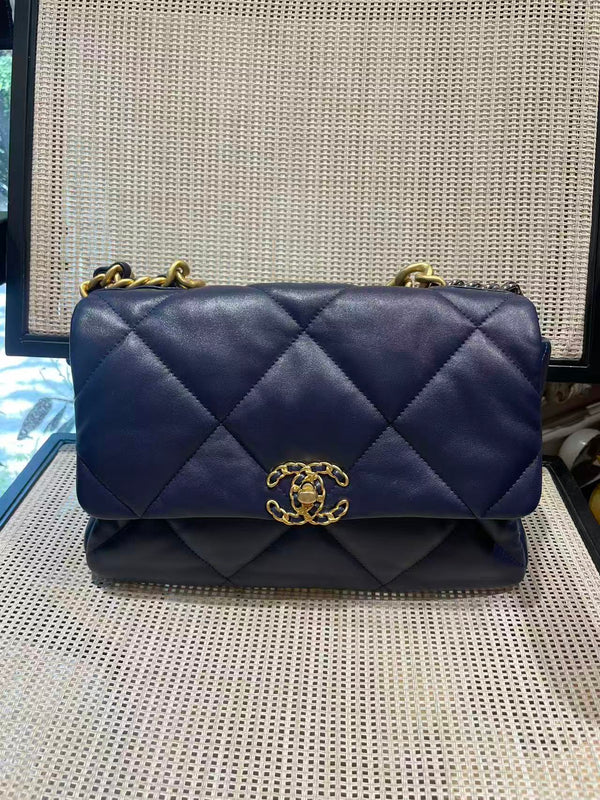 Pre-owned Chanel 19 Bag Navy Calfskin Handbag