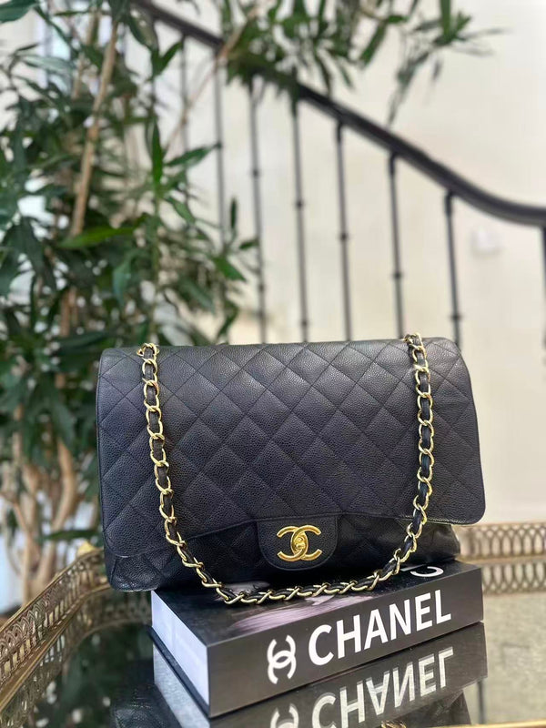 Pre-owned Chanel Classic Flap Jumbo Black Caviar Crossbody