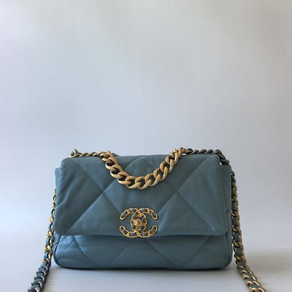 Pre-owned Chanel 19 Flap Bag Quilted Leather Medium