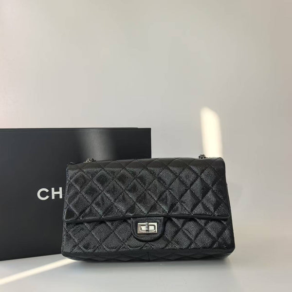 Pre-owned Chanel Reissue 2.55 Flap Bag Quilted Caviar 225