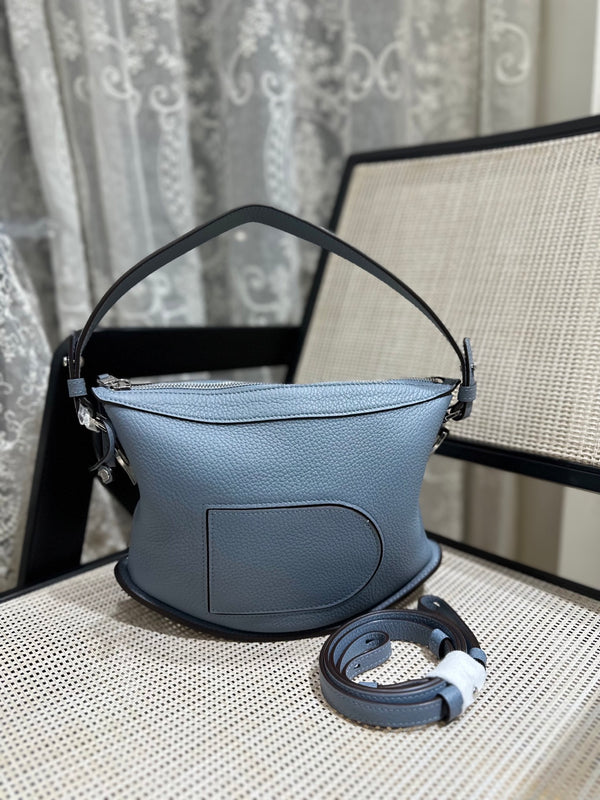 Pre-owned Delvaux Pin Crossbody Leather