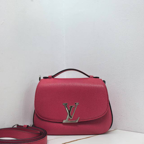 Pre-owned Louis Vuitton Oxford Lockme Handbag Leather