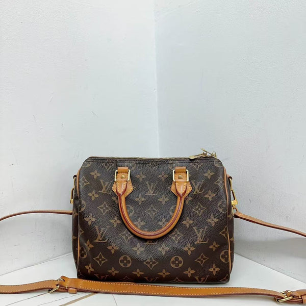 Pre-owned Louis Vuitton Speedy Handbag Monogram Canvas 25