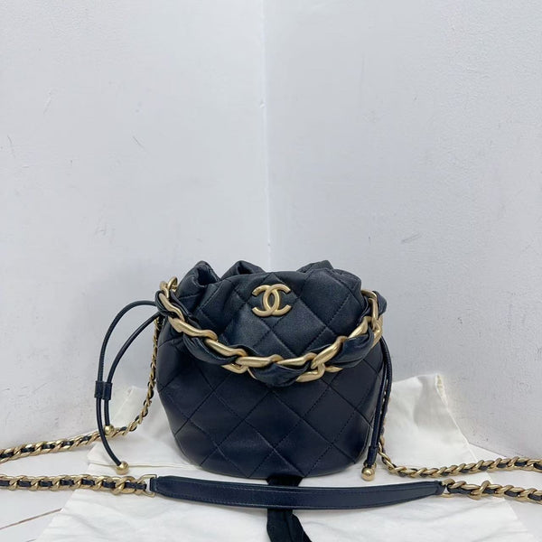 Pre-owned Chanel Black Caviar Bucket with Gold Handle