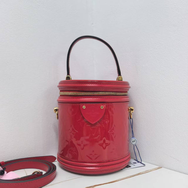 Pre-owned Louis Vuitton Cannes Handbag Monogram Vernis