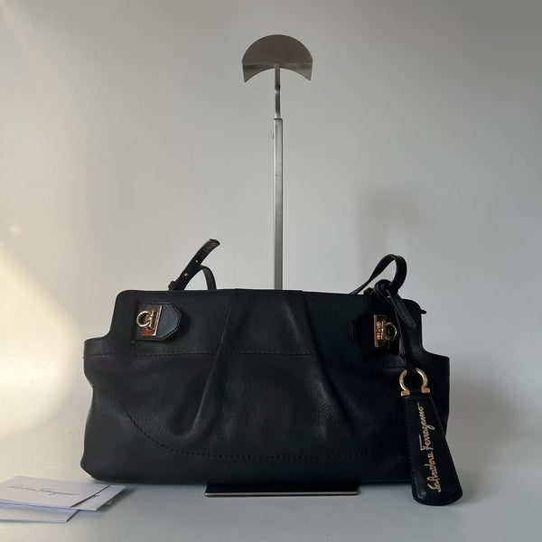 Pre-owned Farragomo Black Calfskin Tote/ Shoulder Bag