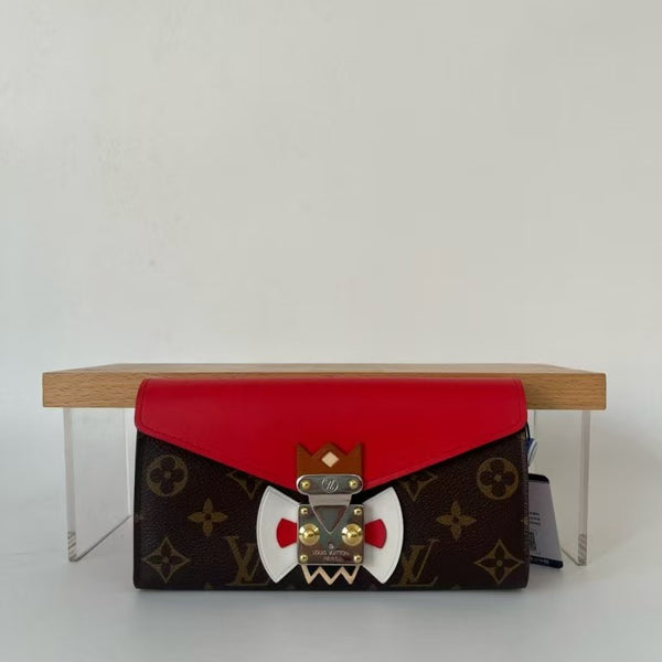 Pre-owned Louis Vuitton Totem WOC Monogram Crossbody