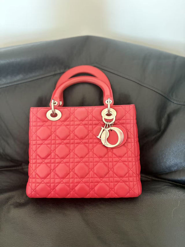 Pre-owned Christian Dior Lady Dior Classic Calfskin Medium