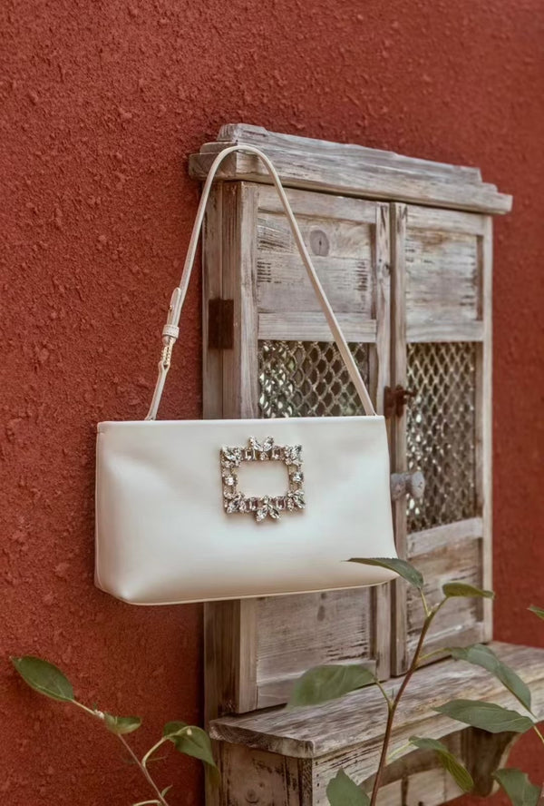 Pre-owned Roger Vivier White Satin Clutch/Crossbody As New