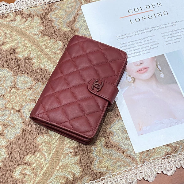 Pre-owned Chanel Calfskin Wallet/ Card Holder