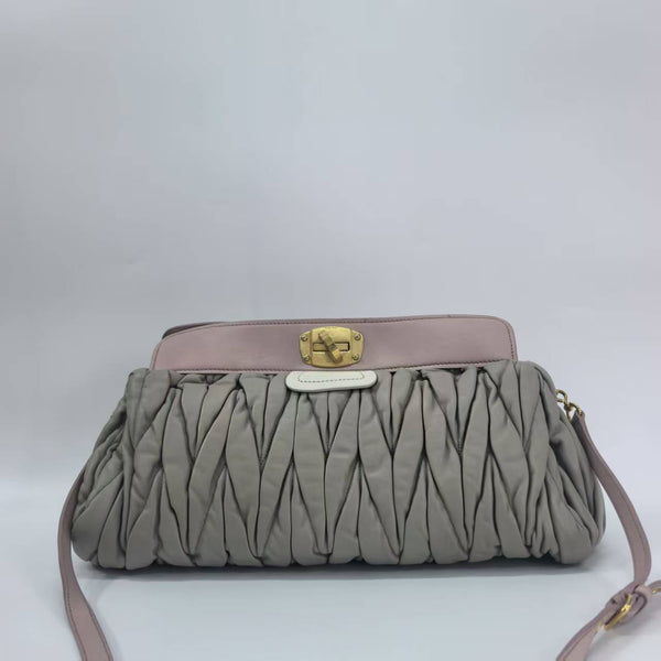 Pre-owned MiuMiu Lambskin Crossbody