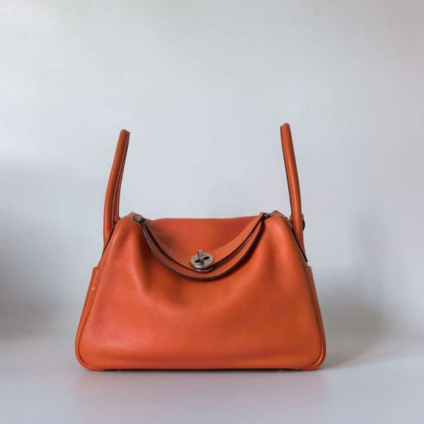 Pre-owned Hermes Lindy 26 Classic Hermes Grainy Calfskin