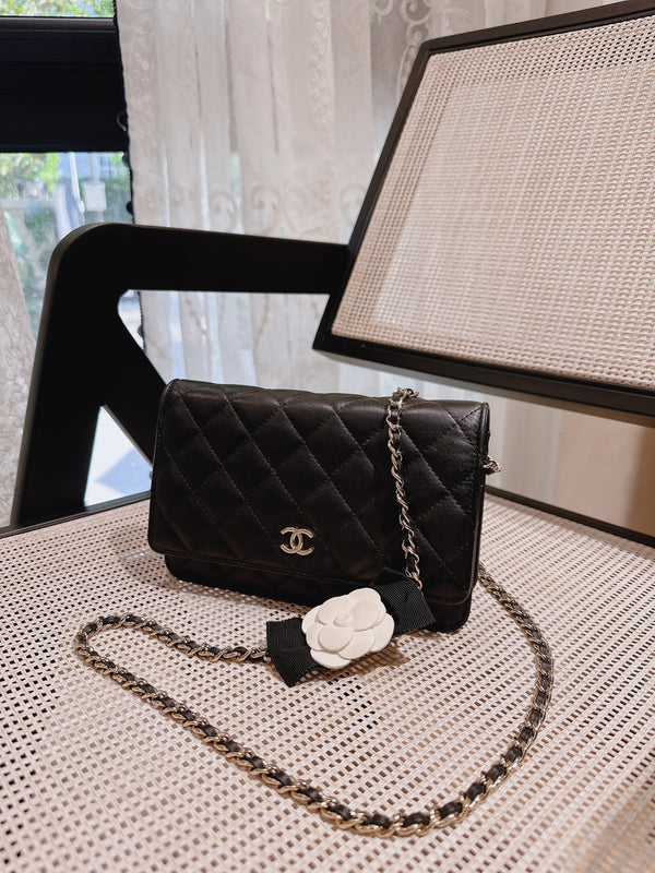 Pre-owned Chanel Wallet on Chain Quilted Caviar