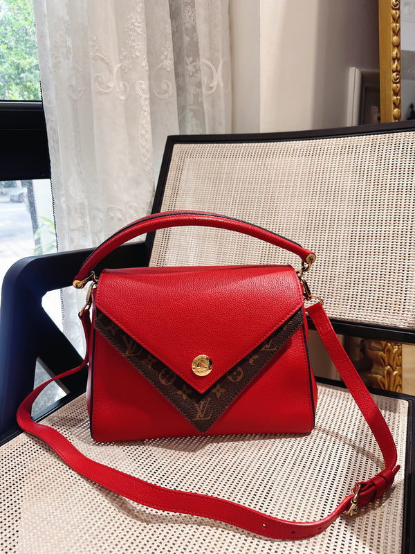 Pre-owned Louis Vuitton Double V Handbag Calfskin with Monogram Canvas