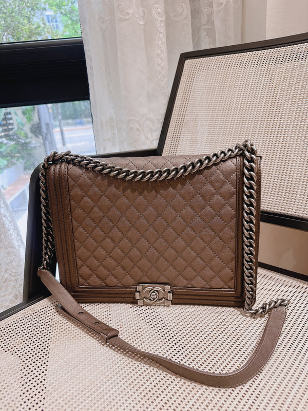 Pre-owned Chanel Leboy Diamond Quilt Maxi
