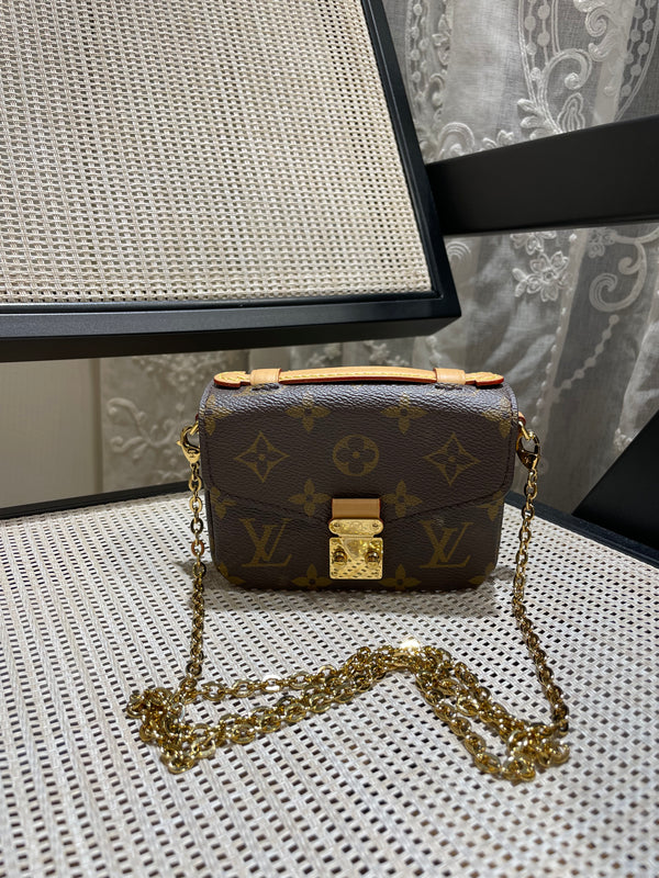 Pre-owned Louis Vuitton Pochette Mertis Mini