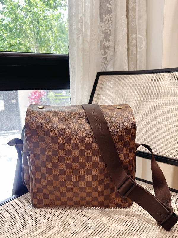 Pre-owned Louis Vuitton Damier Unisex Crossbody