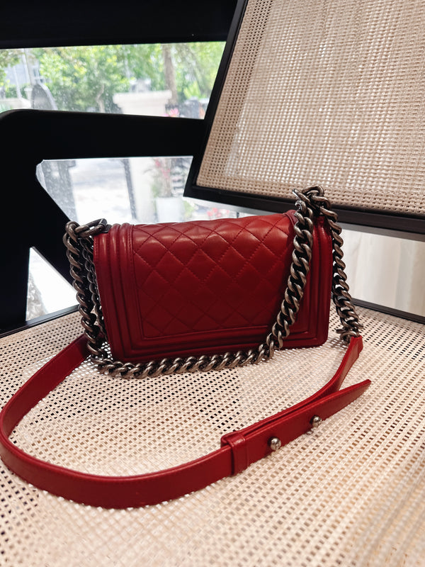 Pre-owned Chanel Calfskin Classic Quilt Crossbody