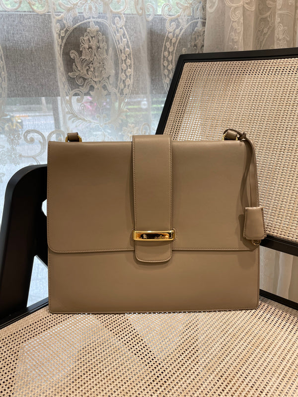 Pre-owned Salvatore Ferragamo Beige Calfskin Shoulder Bag