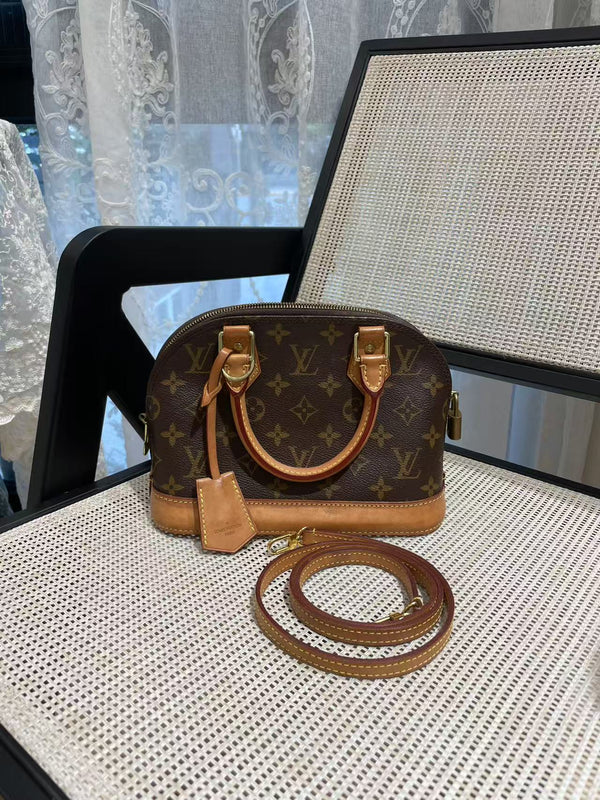 Pre-owned Louis Vuitton Alma BB Monogram Crossbody