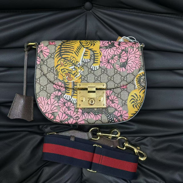 Pre-owned Gucci Padlock Saddle Shoulder Bag GG Coated Canvas and Leather Medium