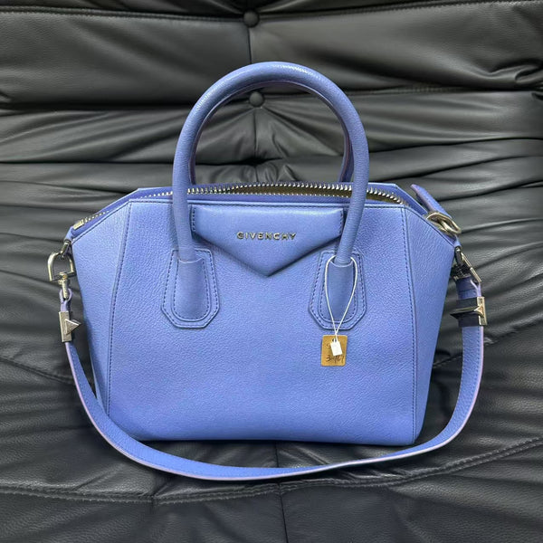 Pre-owned Givenchy Baby Blue Antigona Handbag